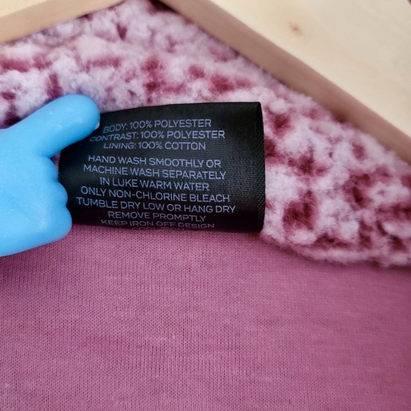 Realtree Women's‎ Pink & White Sherpa Fleece Size Large Pullover 1/4 Zip Front - Picture 6 of 10